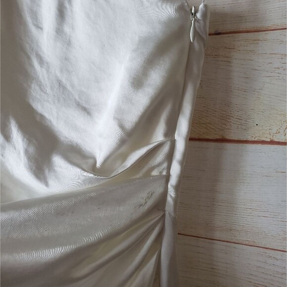 Elliatt Revolve Cassini White One Shoulder Satin Dress Wedding Special Occasion - Picture 12 of 15